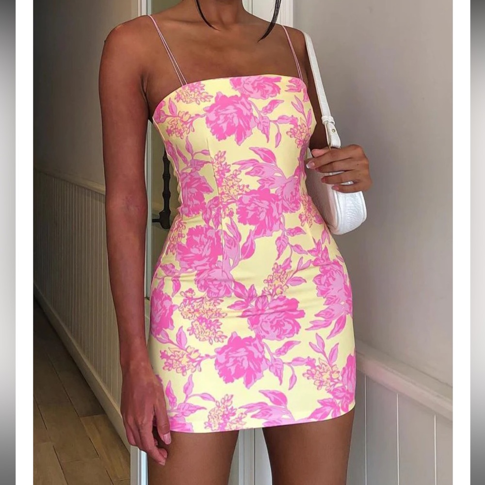 White fox mini dress- such a perfect dress for vacation.